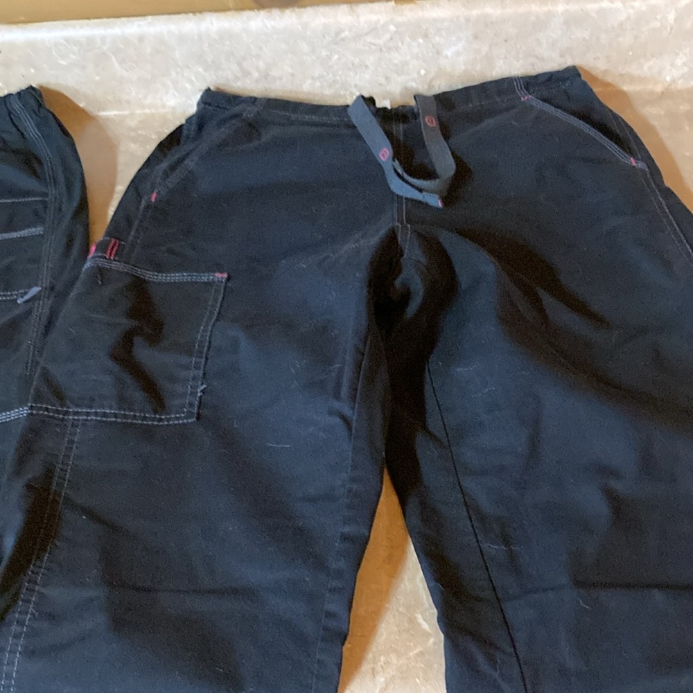 Nurses scrub pants. - Picture 2 of 6